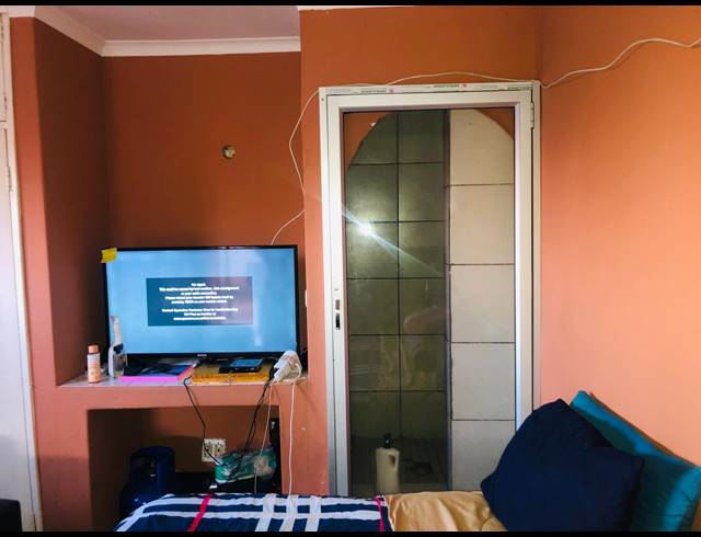 10 BEDROOM HOUSE FOR SALE IN RUSTENBURG CENTRAL